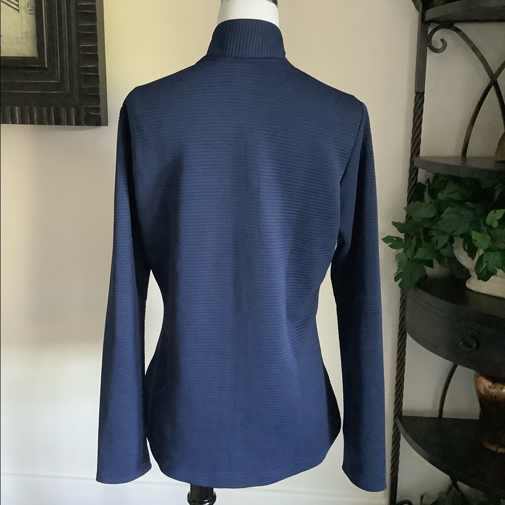Women’s full Zip textured Jacket - Picture 8 of 15